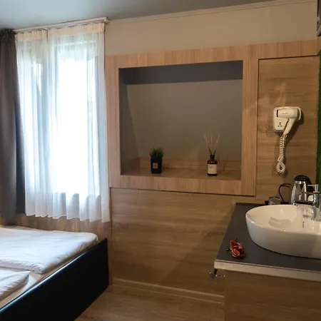 Hotel Allur 3*
