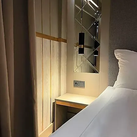 Otel Allur